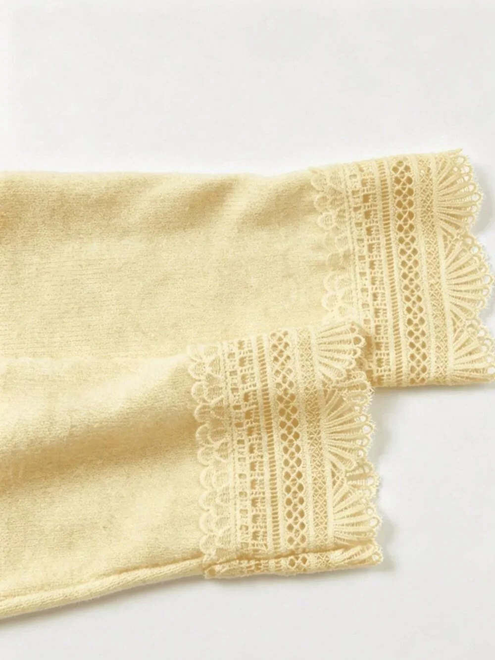 Yellow Casual Women's Loose Contrast Lace V-Neck Drop Sleeve Knit Cardigan
